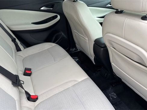 Used 2022 Buick Encore GX Preferred w/ Sport Touring Package image 18