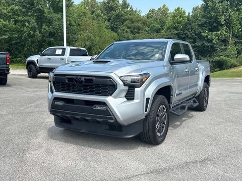 Used 2026 Toyota Tacoma 2WD Double Cab image 8