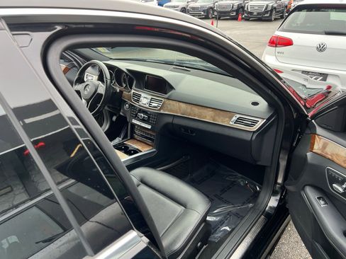 Used 2014 Mercedes-Benz E 350 Sedan image 23