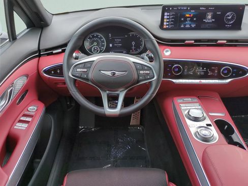 Used 2025 Genesis GV70 3.5T Sport image 15