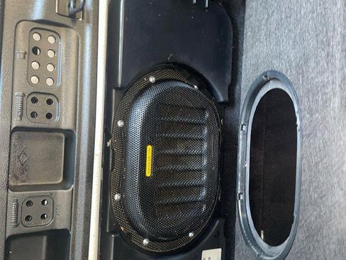 Used 2018 Jeep Wrangler Unlimited Sport S image 19