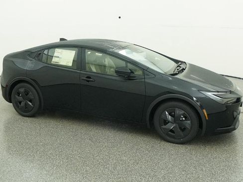 New 2026 Toyota Prius LE image 12