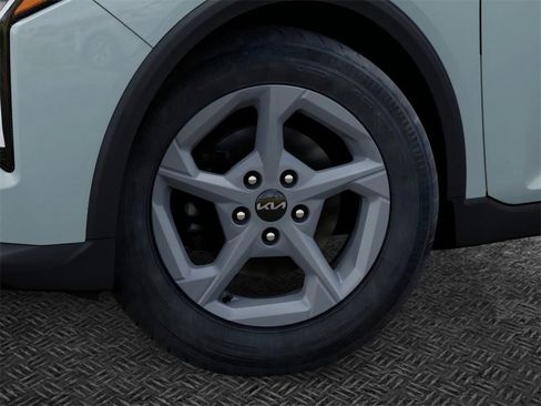 New 2025 Kia K4 LXS image 9