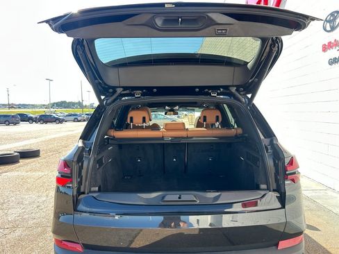 Used 2025 BMW X5 sDrive40i w/ Premium Package image 41