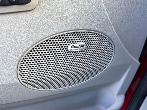 Used 2010 Jeep Grand Cherokee Limited image 21