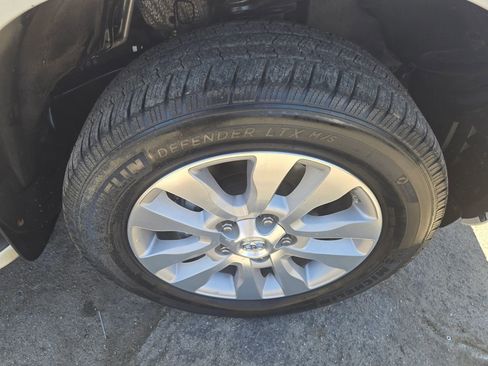 Used 2016 Toyota Sequoia Platinum image 33