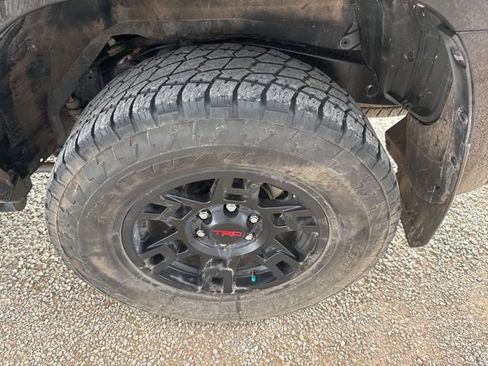 Used 2023 Toyota 4Runner TRD Off-Road Premium image 5