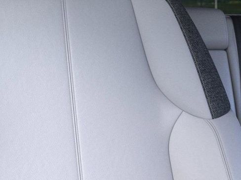 New 2025 Cadillac Optiq Luxury 1 image 21