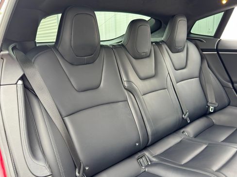 Used 2018 Tesla Model S 75D image 37