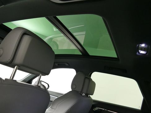 Used 2024 Audi Q3 2.0T Premium Plus image 9