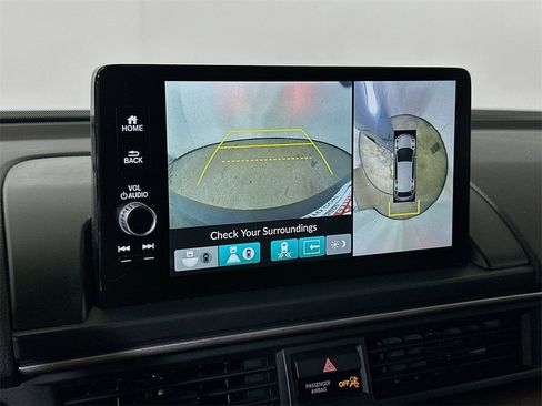 Used 2024 Honda Pilot Elite image 23