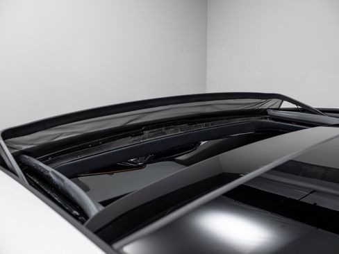 Used 2015 Rolls-Royce Ghost image 39