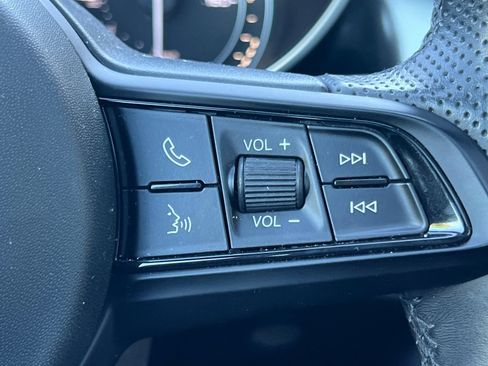 Used 2022 Alfa Romeo Giulia Ti RWD image 38