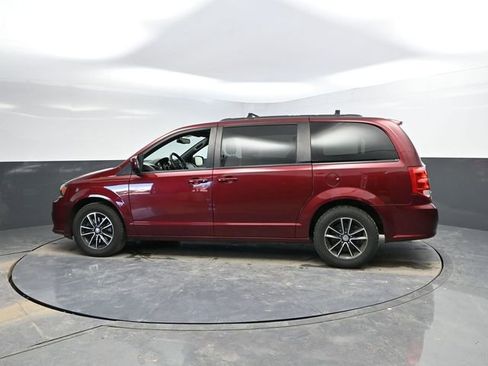 Used 2018 Dodge Grand Caravan SE image 6
