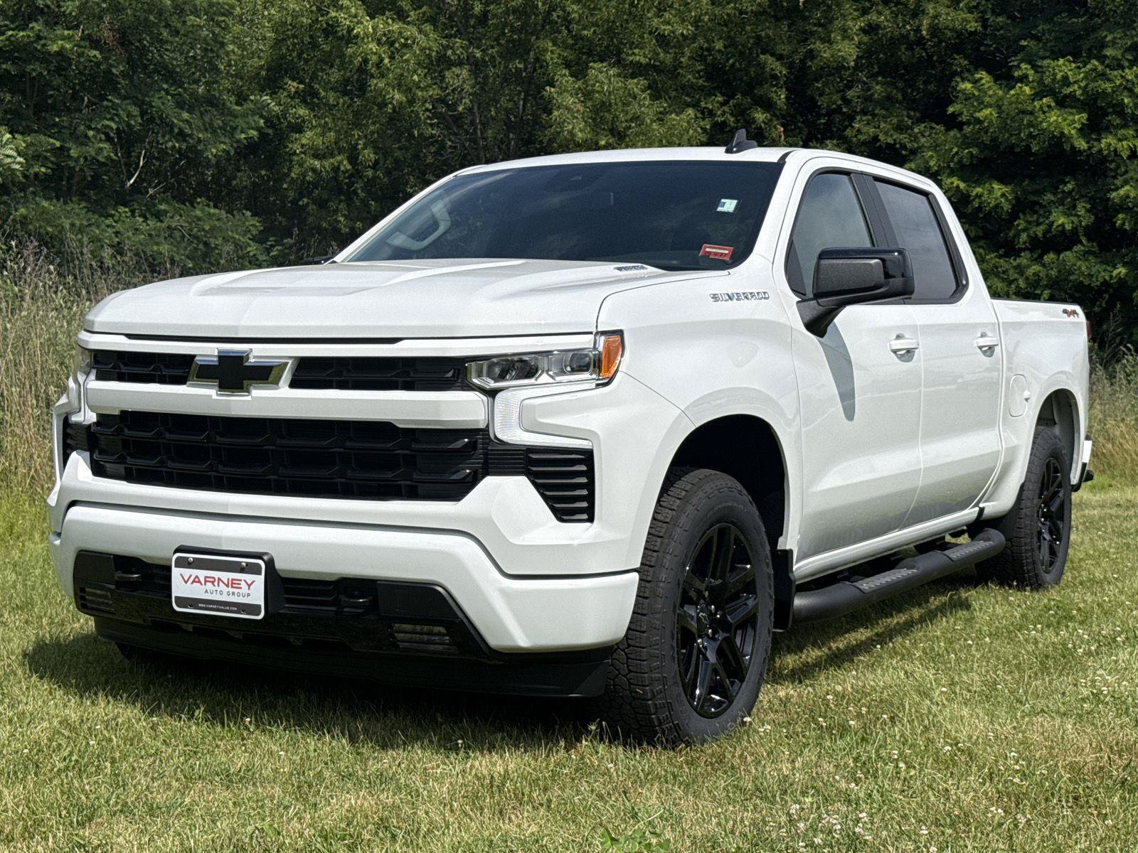 New 2026 Chevrolet Silverado 1500 RST w/ RST Select Package AWD/4WD image 1