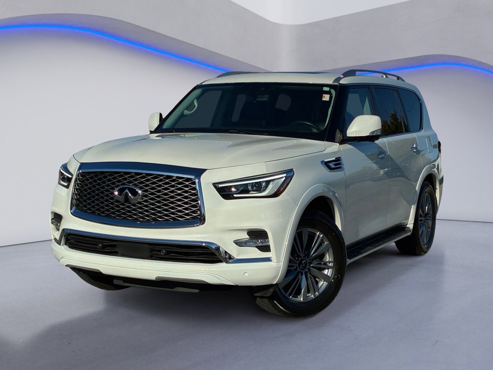 Used 2024 INFINITI QX80 Luxe AWD/4WD image 2