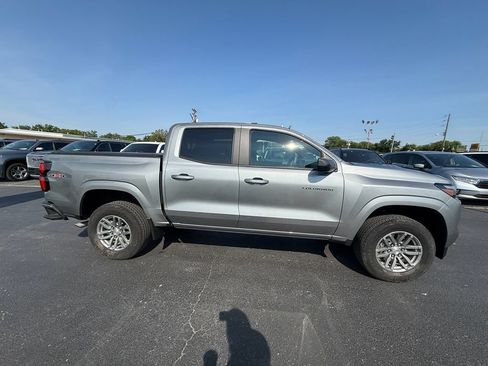 Used 2024 Chevrolet Colorado LT w/ LT Convenience Package III AWD/4WD image 8