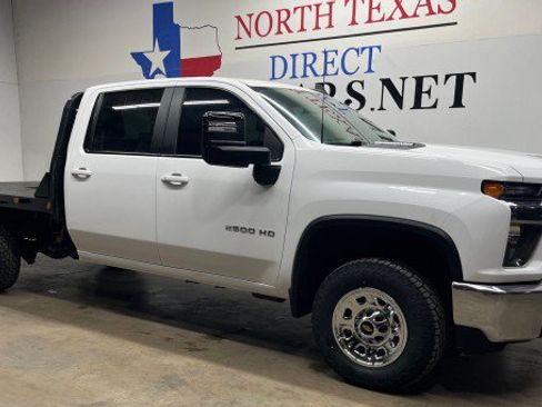 Used 2022 Chevrolet Silverado 2500 LT w/ Convenience Package AWD/4WD image 3