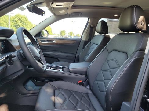 New 2025 Volkswagen Atlas SE AWD/4WD image 11