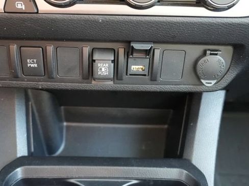 Used 2023 Toyota Tacoma SR5 RWD image 32