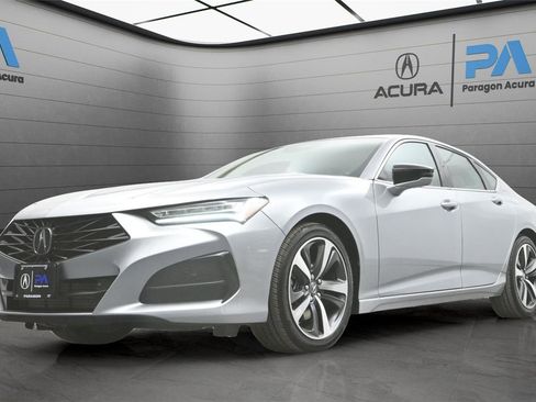 Certified 2025 Acura TLX w/Tech image 34
