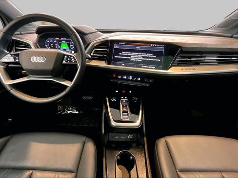 Used 2025 Audi Q4 e-tron Premium Plus w/ Premium Plus RWD image 15