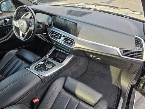 Used 2021 BMW X5 xDrive40i AWD/4WD image 11