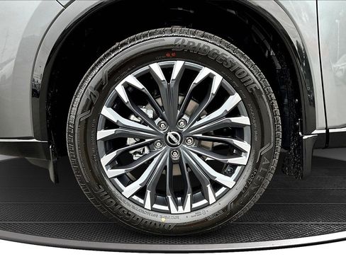 Used 2026 Nissan Rogue Platinum w/ Platinum Premium Package image 13