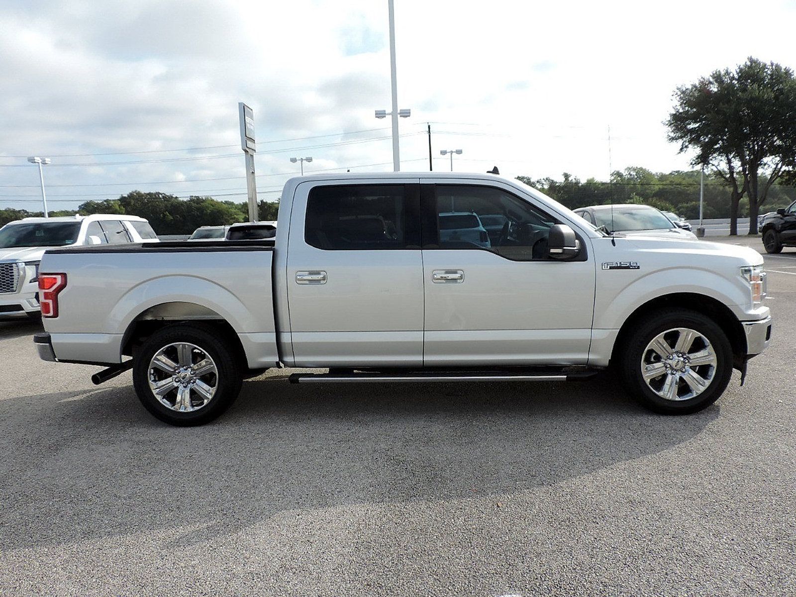 Used 2019 Ford F150 XLT w/ Equipment Group 302A Luxury RWD image 4