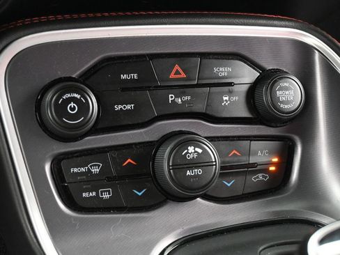 Used 2020 Dodge Challenger SXT w/ Plus Package RWD image 20