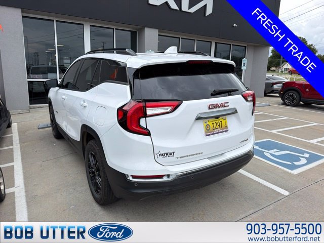 Used 2024 GMC Terrain AT4 w/ Tech Package AWD/4WD image 3