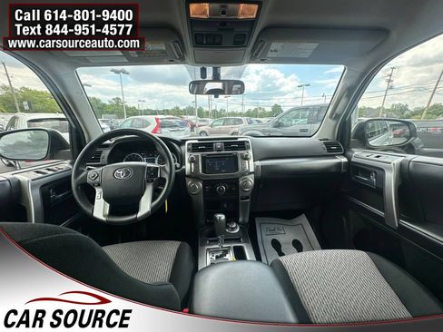 Used 2018 Toyota 4Runner SR5 AWD/4WD image 23