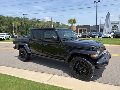 Used 2025 Jeep Gladiator Sport