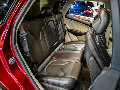 Used 2017 Lincoln MKC Select w/ Select Plus Package image 38