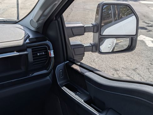 Used 2026 Ford F250 Lariat w/ Black Appearance Package image 23