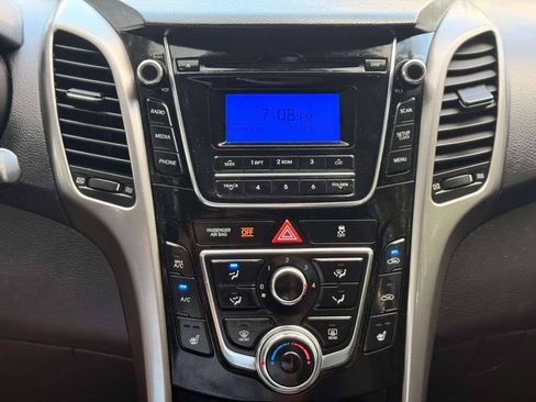 Used 2013 Hyundai Elantra GT FWD image 15