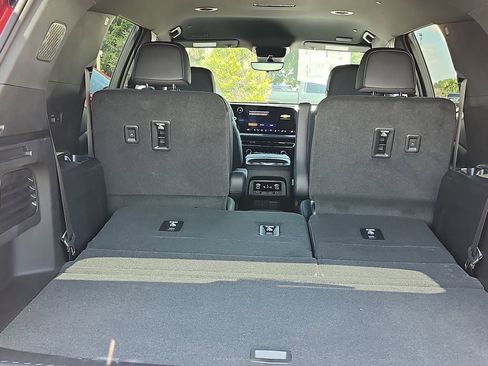 New 2026 Chevrolet Traverse High Country FWD image 10