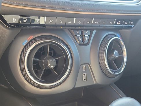 Used 2022 Chevrolet Blazer Premier w/ Enhanced Convenience Package image 26