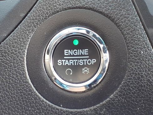 Certified 2019 Ford Explorer XLT w/ Equipment Group 202A image 22