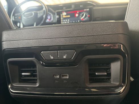 Used 2022 GMC Sierra 1500 AT4 w/ AT4 Premium Package image 21