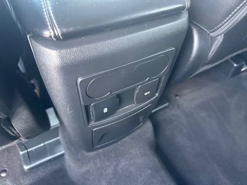 Used 2024 Ford Explorer XLT w/ Equipment Group 202A AWD/4WD image 21