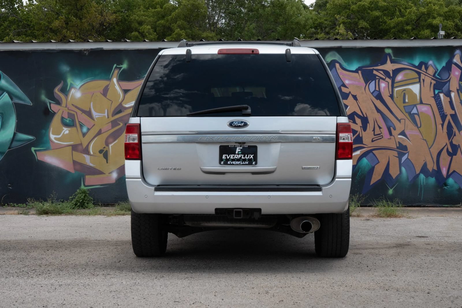 Used 2015 Ford Expedition EL Limited w/ Equipment Group 301A RWD image 9