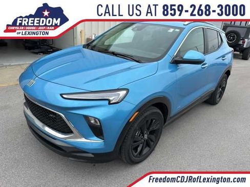 Used 2025 Buick Encore GX Sport Touring w/ Comfort Package FWD image 1