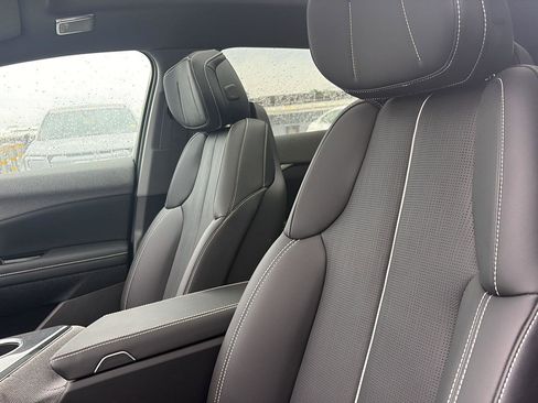 Used 2025 Cadillac Optiq Sport 2 image 17