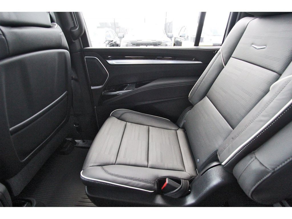 New 2027 Cadillac Escalade ESV Luxury RWD image 12