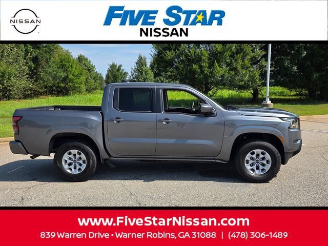 Used 2024 Nissan Frontier SV AWD/4WD image 14