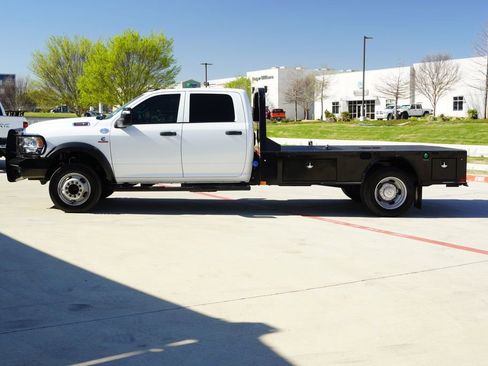 Used 2024 RAM 5500 Tradesman w/ Chrome Appearance Group image 2