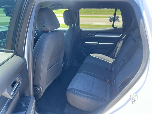Used 2025 GMC Terrain Elevation AWD/4WD image 19