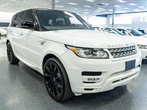 Used 2016 Land Rover Range Rover Sport Supercharged AWD/4WD image 3