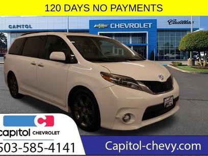 Used 2016 Toyota Sienna SE